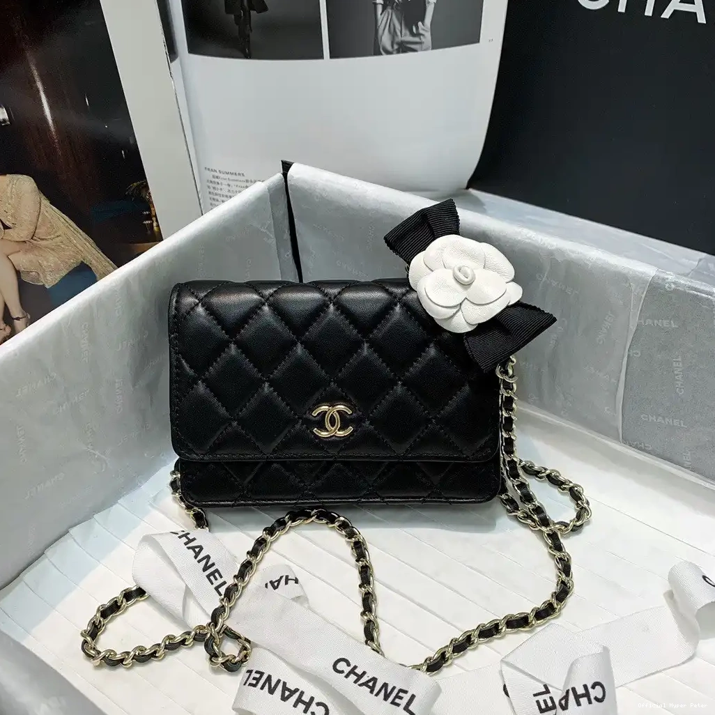 Hyper Peter ON WALLET CHAIN MINI CHANEL 0626